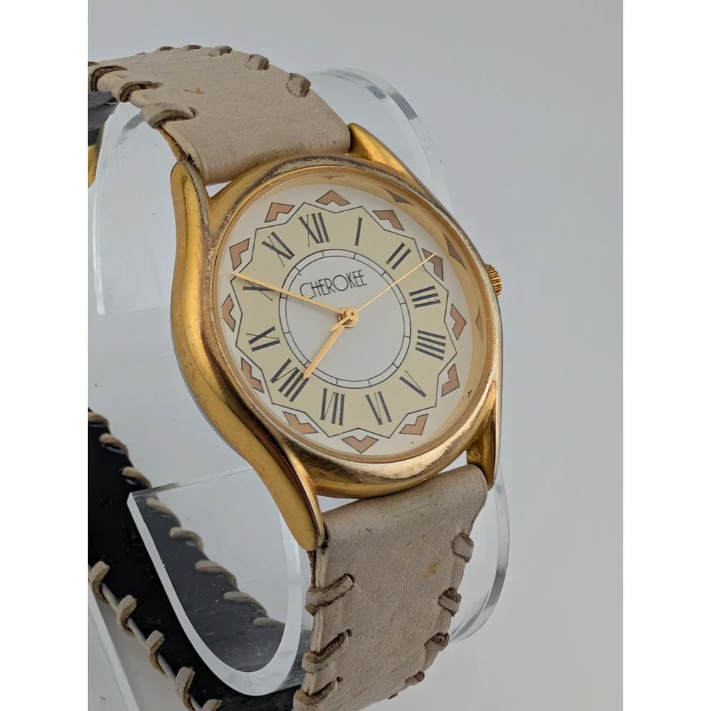 Vintage‎ Cherokee Watch Women 34mm Gold Case Leather Band- New Battery
